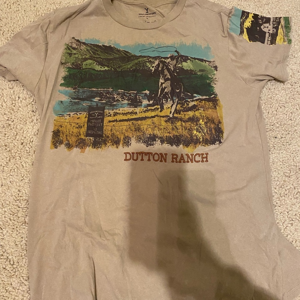 Dutton Ranch Outdoor Graphic Tee - Beige